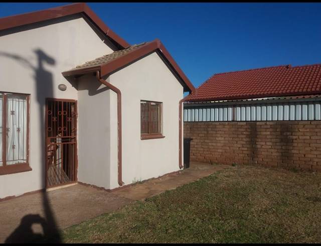 2 BEDROOM HOUSE SOLD IN SOSHANGUVE XX